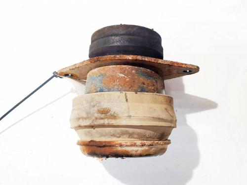 Used Engine mount Engine mount VW GOLF III (1H1) 1.8 (90 hp) 32559795 32559795