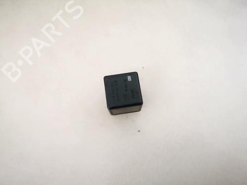 Used Electronic sensor Electronic sensor OPEL VECTRA B Estate (J96) 2.0 DTI 16V (F35) (101 hp) 32884922 32884922