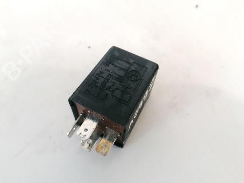 Used Electronic sensor Electronic sensor AUDI 80 B3 Saloon (893, 894, 8A2) 1.8 S (90 hp) 33091875 33091875