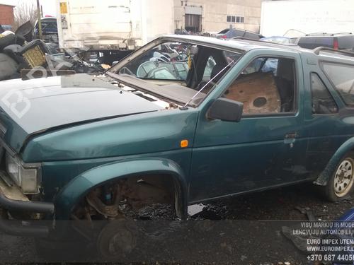 Used Parts NISSAN TERRANO I (WD21) 2.4 i 4WD 4525841