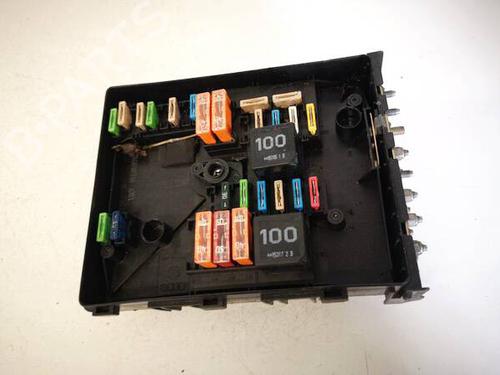 Used Fuse box Fuse box 39222534 39222534