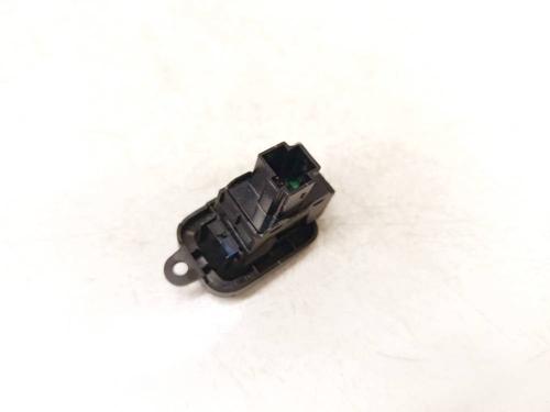 Switch VOLVO V50 (545) 2.0 D | BP40245616I30 - Image 3