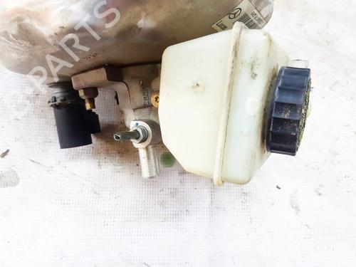 Used Brake master cylinder Brake master cylinder MERCEDES-BENZ S-CLASS (W220, V220) S 320 CDI (220.026, 220.126) (197 hp) 35860813 35860813
