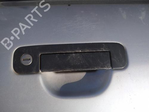 hjre-fortil-udvendigt-handtag-audi-a4-b5-8d2-1994-1995-1996-1997-1998-1999-2000-2001-35410388 main image