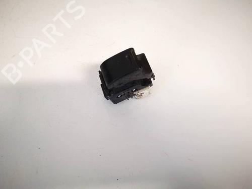 Used Switch Switch TOYOTA YARIS (_P1_) 1.0 (SCP10_, SCP10R) (68 hp) 32556388 32556388