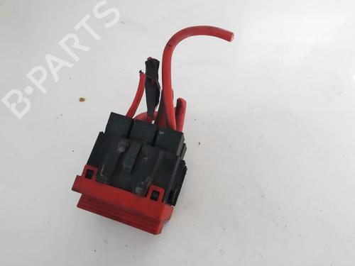 Used Fuse box Fuse box LANCIA KAPPA (838_) 2.0 20V (838AA1AA) (146 hp) 32885834 32885834