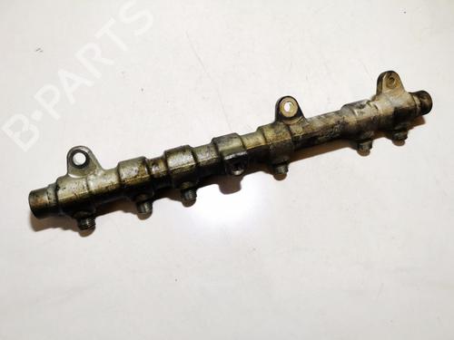 Used Injection rail Injection rail ALFA ROMEO 166 (936_) 2.4 JTD (936A2B__) (140 hp) 35569946 35569946