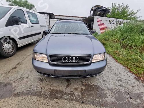 Fuse box AUDI A4 B5 (8D2) 1.8 | BP32567752E1