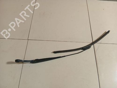 Used Front windshield wiper arm Front windshield wiper arm 37227174 37227174