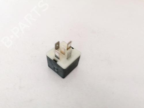 Used Electronic sensor Electronic sensor PLYMOUTH VOYAGER / GRAND VOYAGER 3.3 i (158 hp) 32882573 32882573