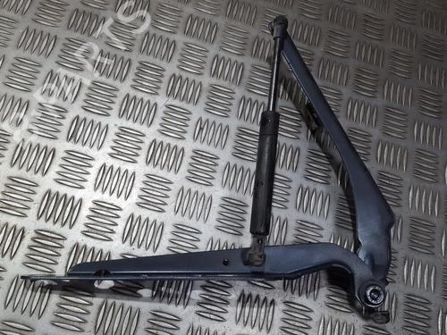 Used Hinge/Door check strap Hinge/Door check strap VOLVO V70 II (285) D5 (185 hp) 35694384 35694384