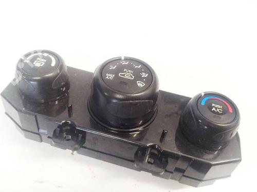Used Climate control Climate control KIA SPORTAGE II (JE_, KM_) 2.0 i 16V (141 hp) 36759328 36759328