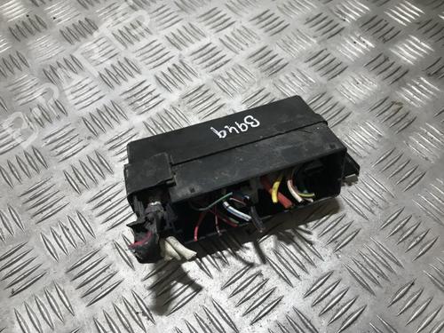 Used Fuse box Fuse box 33500009 33500009