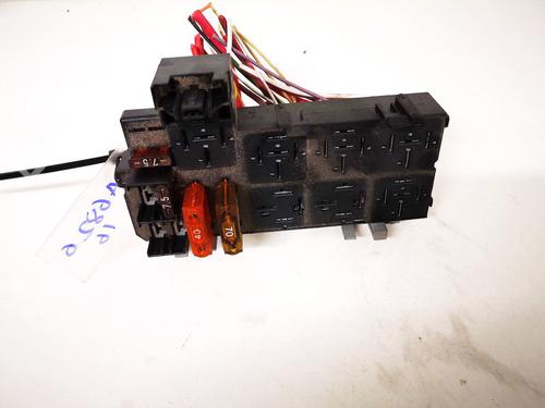 Used Fuse box Fuse box RENAULT MEGANE Scenic (JA0/1_) 1.9 dTi (JA0N) (98 hp) 33086963 33086963