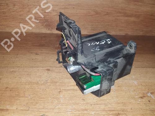 Used Fuse box Fuse box RENAULT MEGANE Scenic (JA0/1_) 1.6 i (JA0L) (75 hp) 33528375 33528375