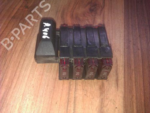 Used Fuse box Fuse box 33502521 33502521