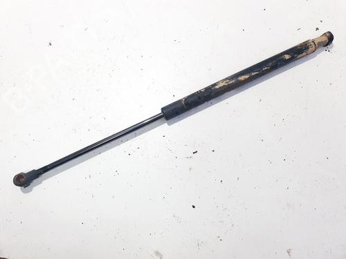 tailgate-lift-support-toyota-yaris-_p9_-2005-2006-2007-2008-2009-2010-2011-2012-2013-2014-35421509 main image