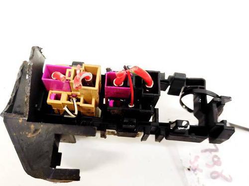 Fuse box AUDI A6 C6 (4F2) 2.4 | BP32932230E1 - Image 3