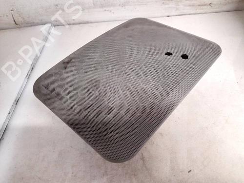 speaker-audi-a6-c4-4a2-1994-1995-1996-1997-1998-32923336 main image
