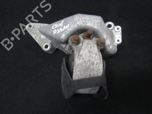 Used Engine mount Engine mount VOLVO S40 I (644) 2.0 (136 hp) 33486092 33486092