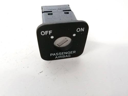 Used Switch Switch TOYOTA YARIS (_P9_) 1.4 D-4D (NLP90_, NLP90R) (90 hp) 32951707 32951707