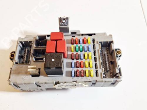 Used Fuse box Fuse box 32579848 32579848