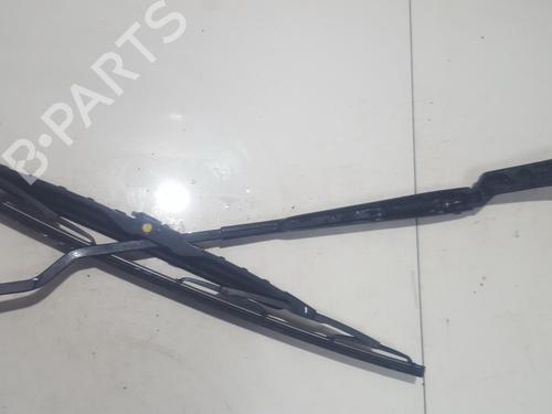 Used Front windshield wiper arm Front windshield wiper arm VW GOLF IV (1J1) 1.9 TDI (90 hp) 33511361 33511361