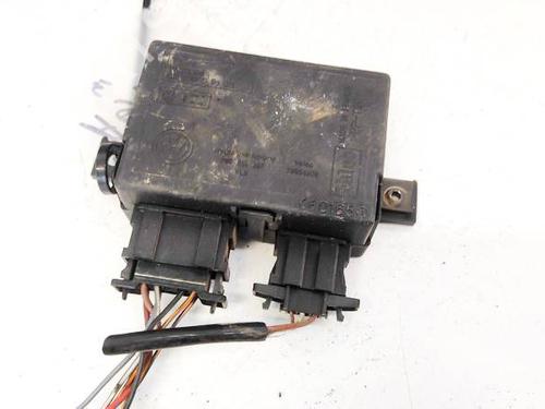 Used Electronic module Electronic module VW TRANSPORTER T4 Van (70A, 70H, 7DA, 7DH) 2.5 TDI (102 hp) 32957460 32957460