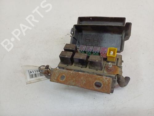 Used Fuse box CHEVROLET CAPTIVA (C100, C140) 2.0 D 4WD (150 hp) 32536936