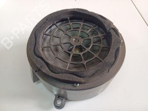 speaker-mercedes-benz-c-class-w203-2000-2001-2002-2003-2004-2005-2006-2007-32560285 main image