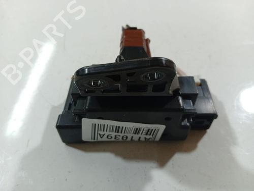 Used Fuse box Fuse box TOYOTA AVENSIS (_T25_) 2.0 D-4D (CDT250_, CDT250R) (116 hp) 32542434 32542434