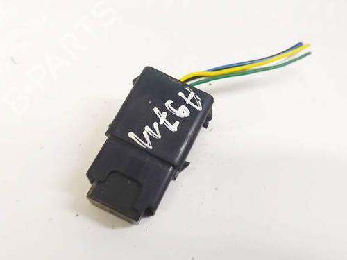 Used Fuse box Fuse box VW VENTO (1H2) 2.8 VR6 (174 hp) 32541361 32541361