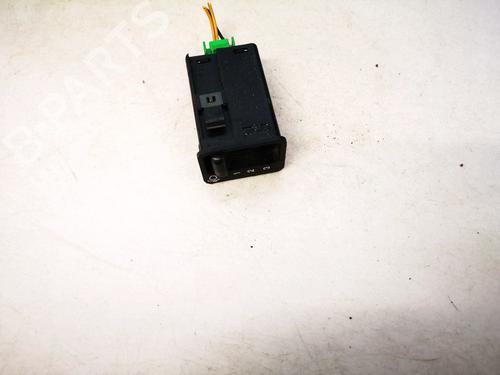 Used Switch Switch HONDA CIVIC VI Hatchback (EJ, EK) 1.4 i S (EJ9) (90 hp) 35490822 35490822