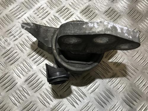 engine-mount-opel-corsa-d-s07-2006-2007-2008-2009-2010-2011-2012-2013-2014-2015-33498071 main image