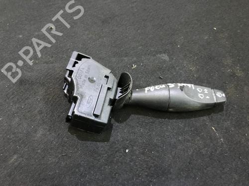 Used Warning switch Warning switch FORD FOCUS I (DAW, DBW) 1.8 Turbo DI / TDDi (90 hp) 35665335 35665335