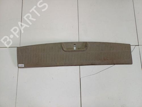 Estribo/Talonera Estribo/Talonera 38714962 38714962