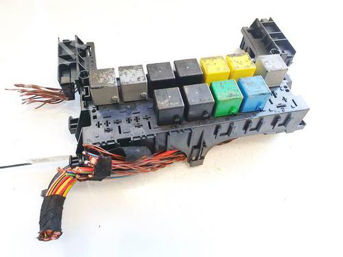 Used Fuse box Fuse box SUBARU LEGACY IV Estate (BP) 2.0 AWD (BP5) (138 hp) 32531668 32531668