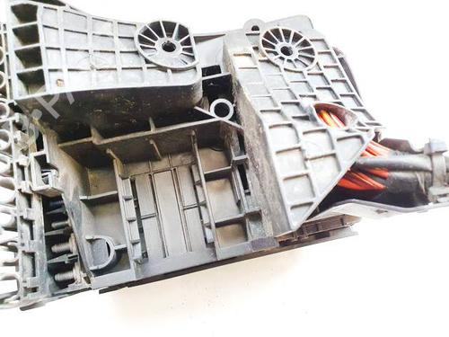 Fuse box SKODA SUPERB II (3T4) 1.8 TSI | BP32572851E1 - Image 2