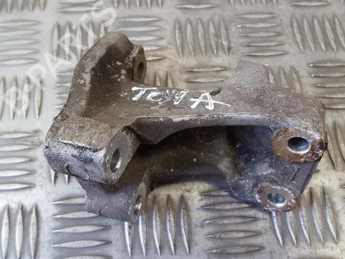 Used Support Support TOYOTA LAND CRUISER 90 (_J9_) 3.0 TD (KZJ90_, KZJ95_, KZJ90R, KZJ95R, KZJ90W, KZJ95W) (125 hp) 33495676 33495676