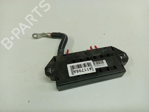 Used Fuse box Fuse box 38946733 38946733