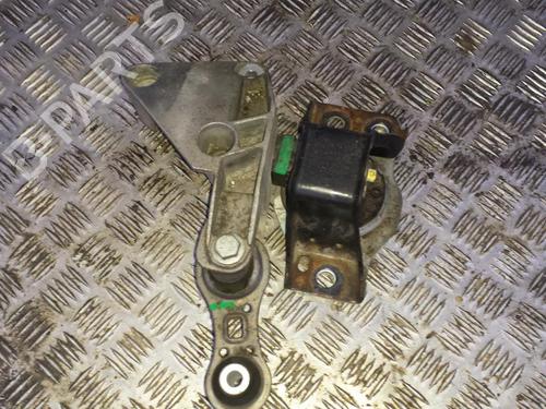 Used Engine mount Engine mount RENAULT SCÉNIC II (JM0/1_) 1.9 dCi (125 hp) 33491371 33491371
