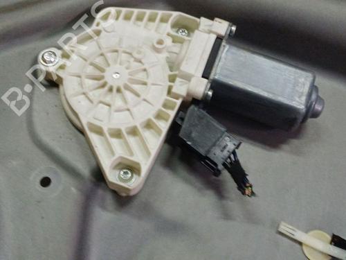 Used Right rear window motor Right rear window motor 38102536 38102536