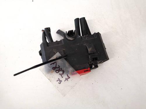 Used Fuse box Fuse box MERCEDES-BENZ C-CLASS (W203) C 180 (203.035) (129 hp) 32933273 32933273