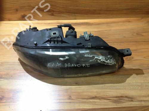 Used Right headlight Right headlight FIAT BRAVO I (182_) 1.2 16V 80 (82 hp) 35666831 35666831
