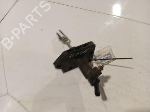 Used Clutch slave cylinder Clutch slave cylinder HYUNDAI SANTA FÉ I (SM) 2.4 16V 4x4 (146 hp) 34808698 34808698