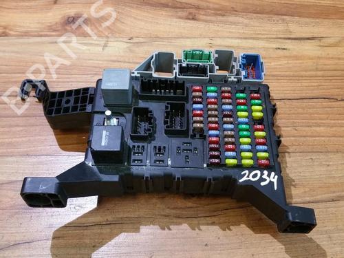 fuse-box-jaguar-x-type-i-x400-2001-2002-2003-2004-2005-2006-2007-2008-2009-33480065 main image