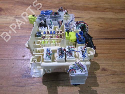 fuse-box-lexus-is-i-_e1_-1999-2000-2001-2002-2003-2004-2005-33480794 main image