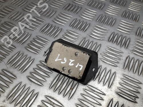 heater-resistor-toyota-rav-4-ii-_a2_-2000-2001-2002-2003-2004-2005-35705837 main image