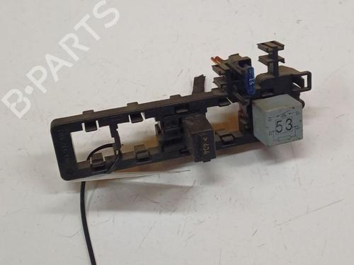 Used Fuse box VW PASSAT B6 (3C2) 2.0 TDI (136 hp) 32552888