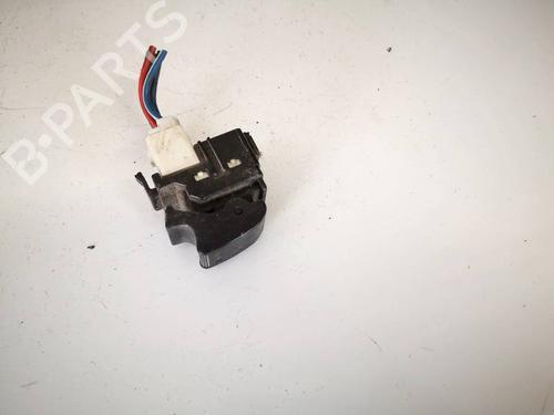 Used Switch Switch TOYOTA YARIS VERSO (_P2_) 1.4 D-4D (NLP20_, NLP22_) (75 hp) 32559231 32559231